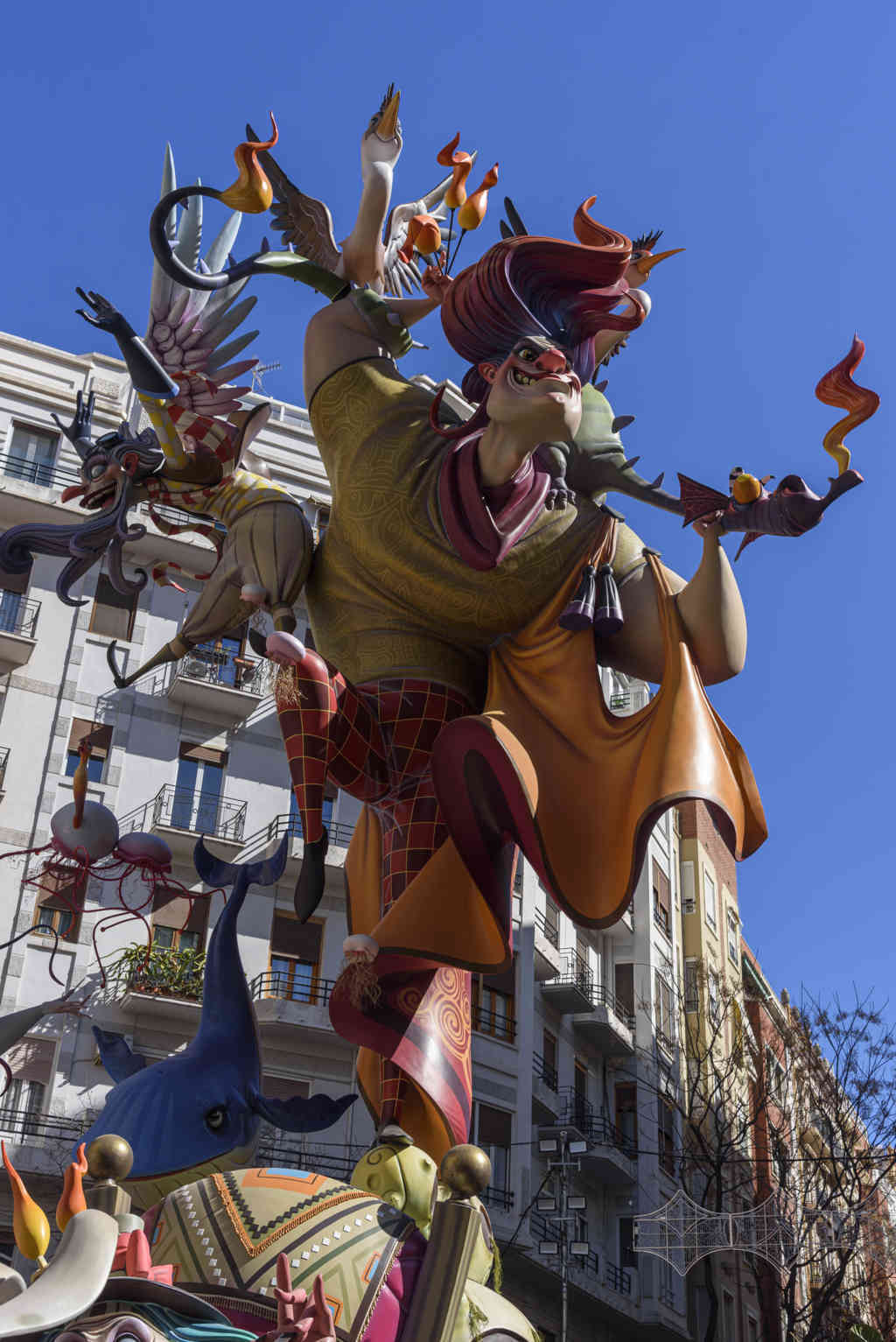 Valencia - fallas 2023 - falla Ciscar-Burriana - Quins elements! 04.jpg